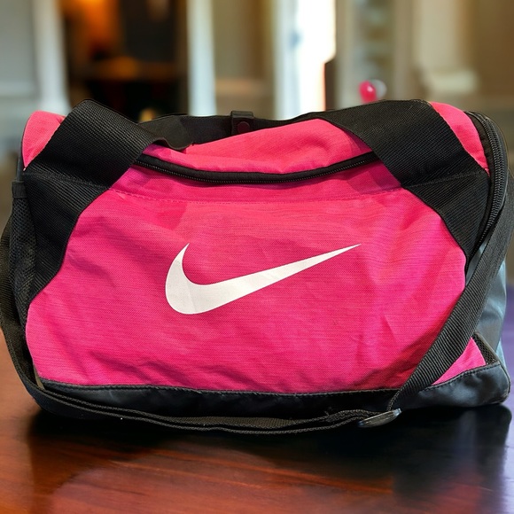Nike Bags Nike Brasilia Duffel Bag Poshmark